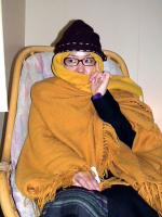 防寒妻 身体のどこよりも顔が冷たいのでマフラーを顔に巻いております。 防寒妻 身体のどこよりも顔が冷たいのでマフラーを顔に巻いております。